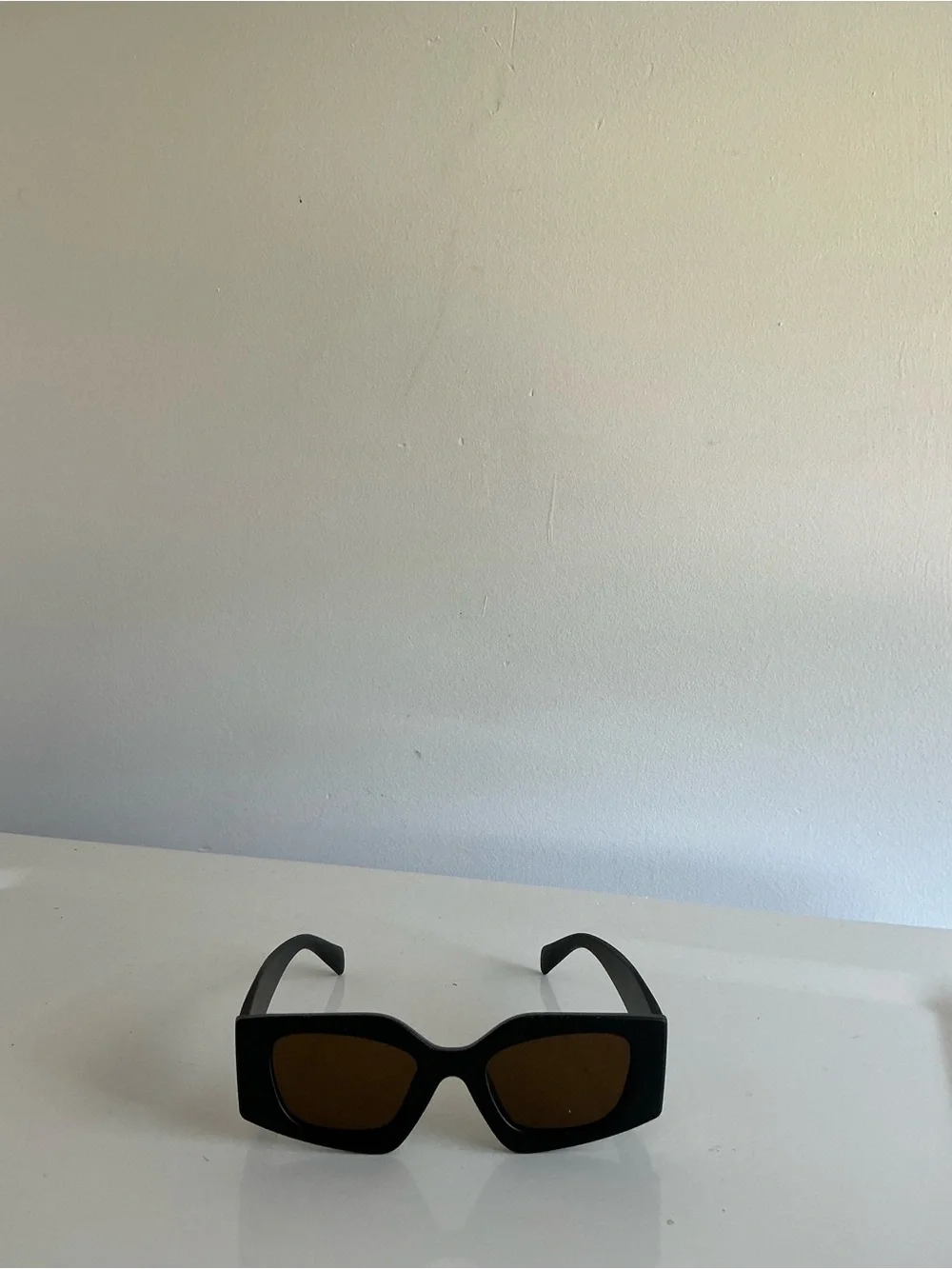 Black Rectangular Women’s Sunglasses - Classic Style